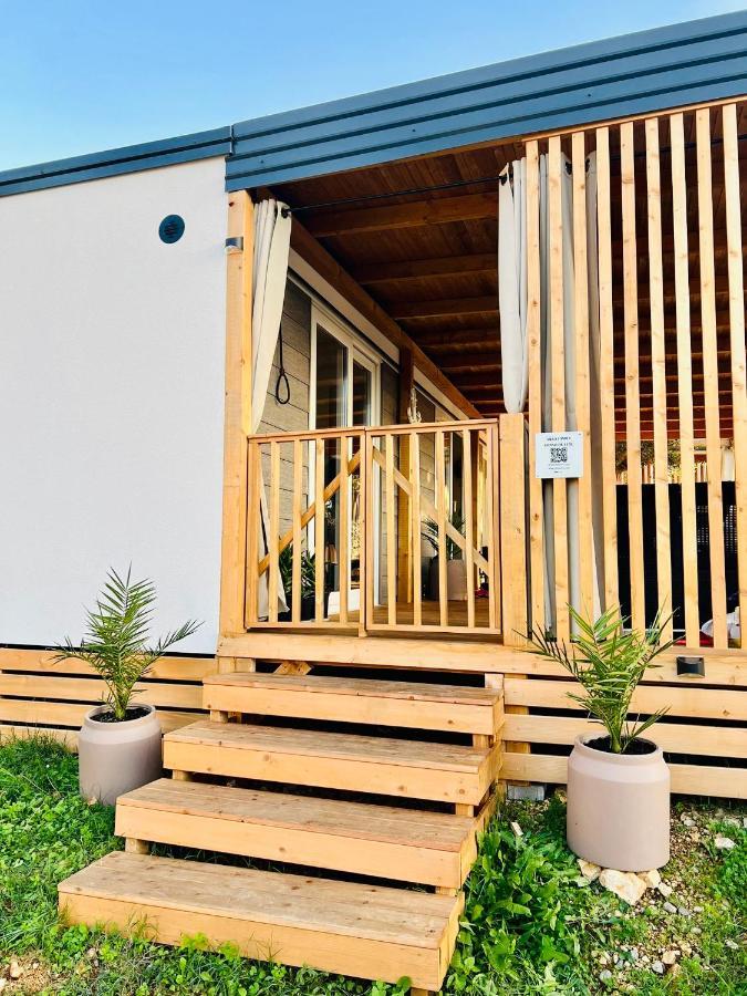 Villa Family Grand De Luxe Mobilhome Selce Eksteriør billede