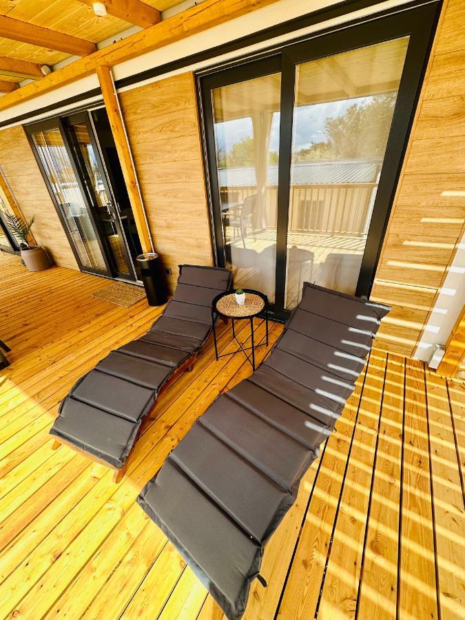 Villa Family Grand De Luxe Mobilhome Selce Eksteriør billede